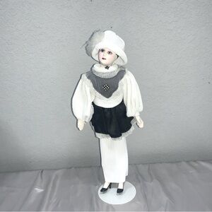 Vintage Porcelain Doll Collector